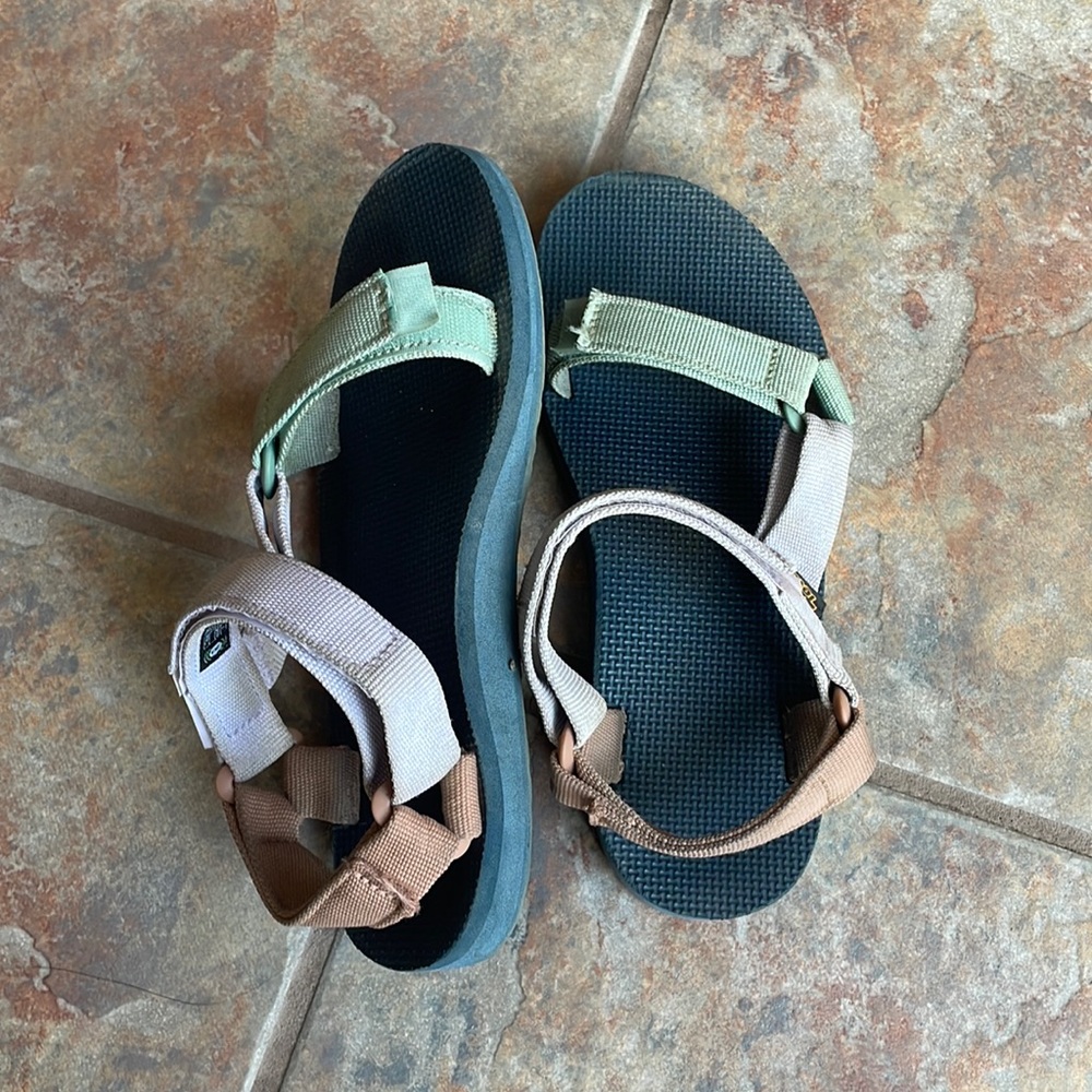 Barely worn tevas